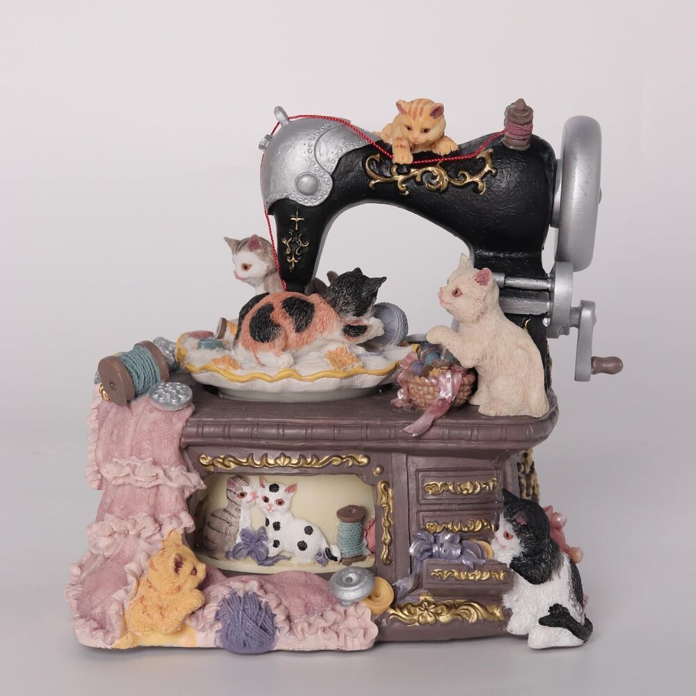 7768 Sewing Machine Music Box Cute Cat Element with Two Rotating Fittings